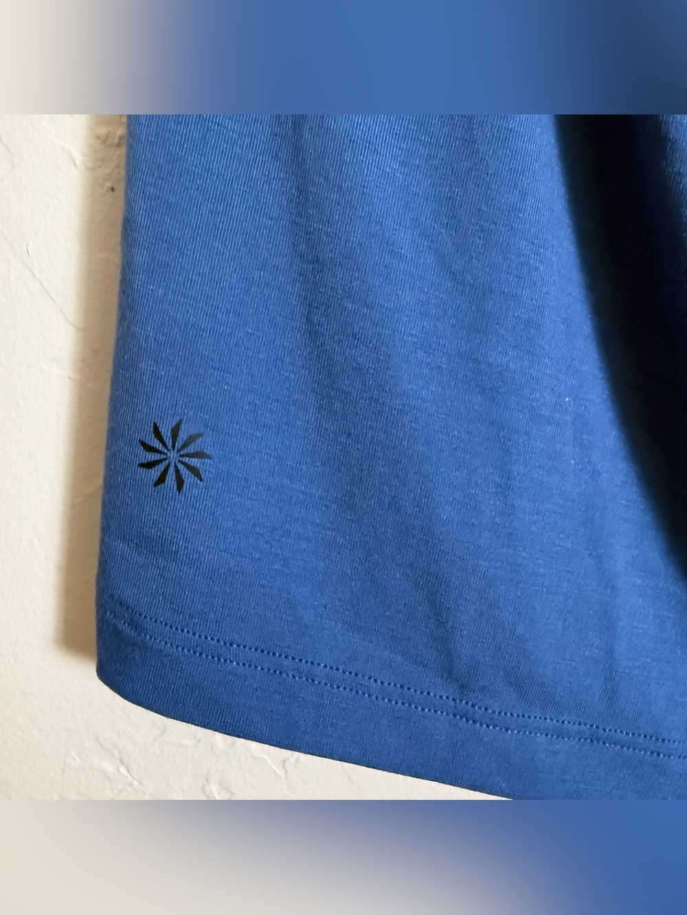 Athleta Air Out Cinch Tee, blue size XS - Picture 4 of 4